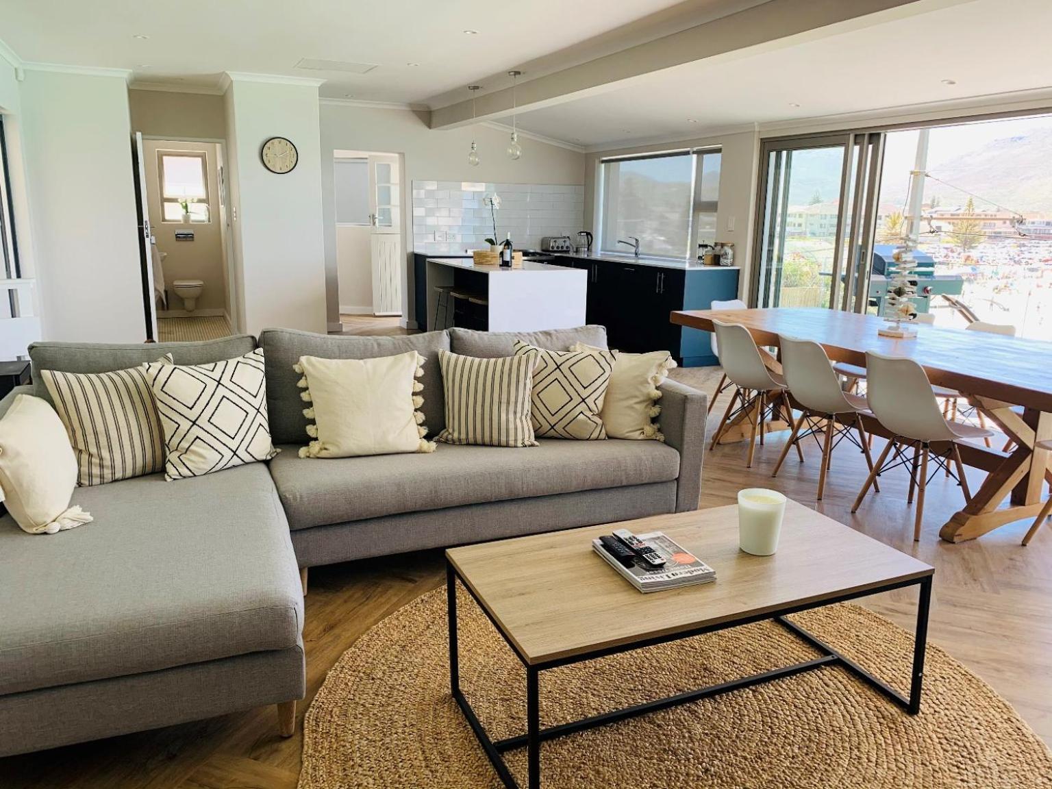 Holiday home Seascapes Cape Town
